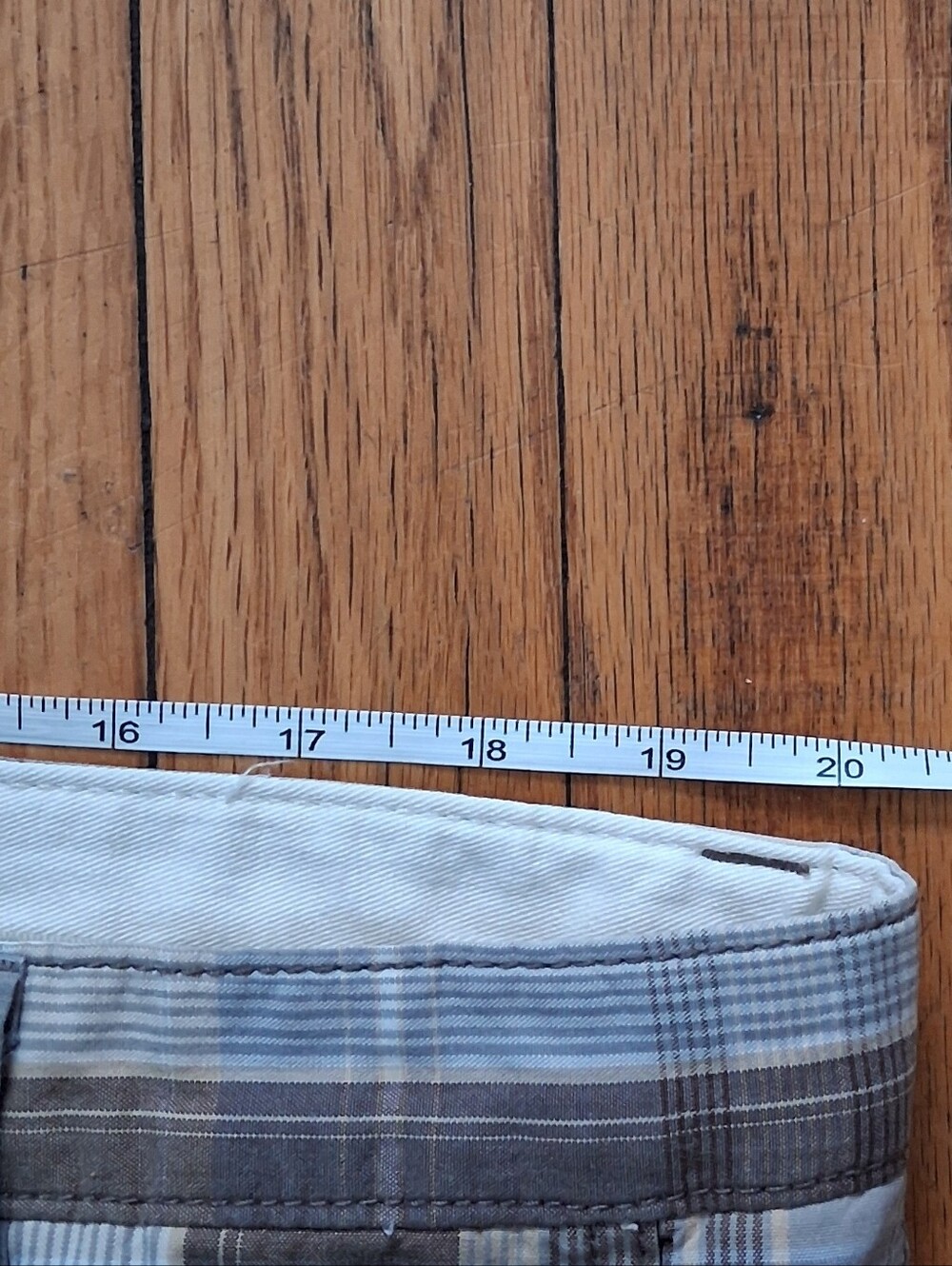 Dockers - Men's Casual Plaid/Striped 100% Cotton Cargo Shorts. Size 40. GUC - Picture 5 of 9